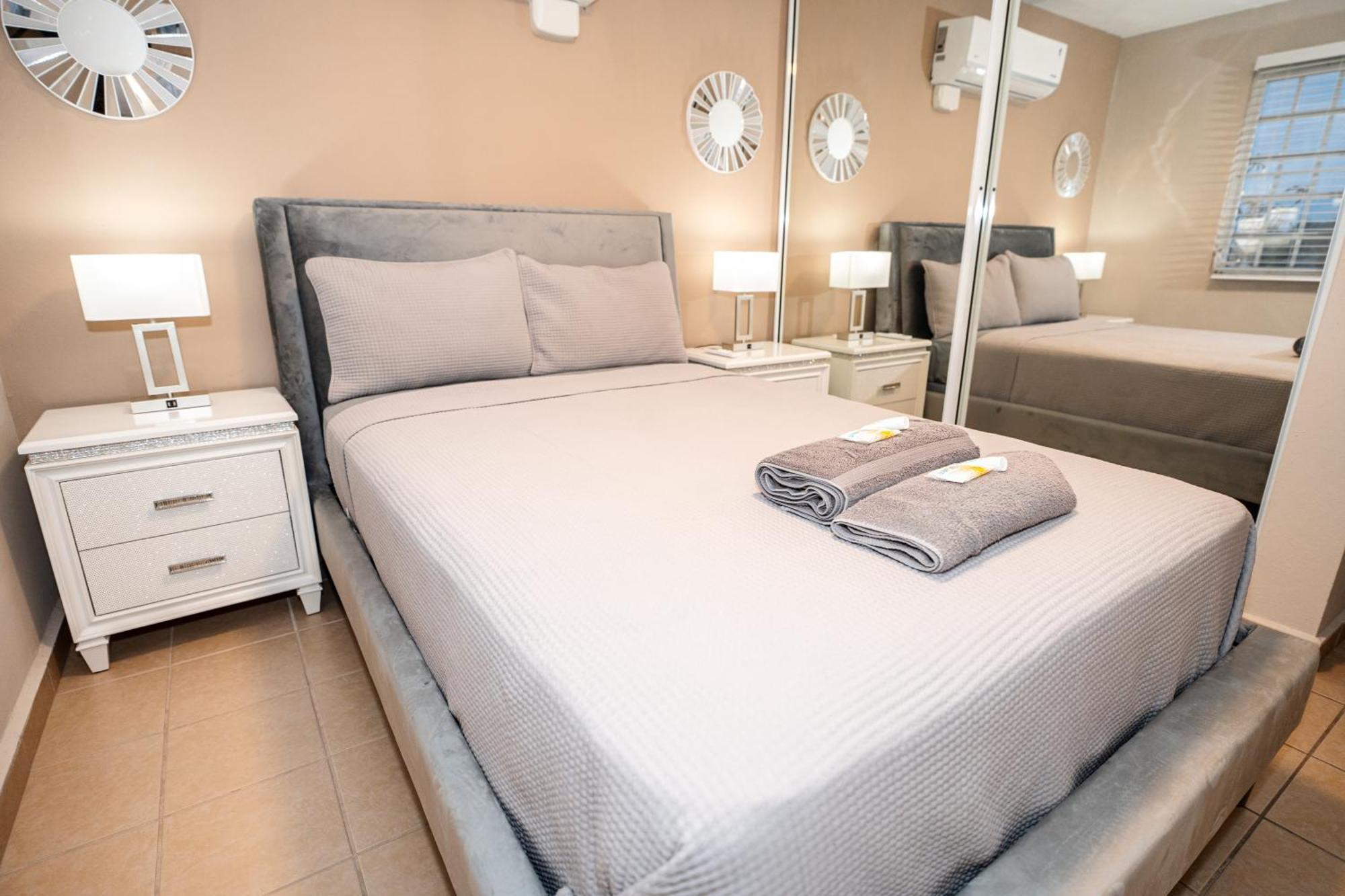 Luxury Retreat With Private Jacuzzi And Mountain Views Free Parking Apartment Понсе Екстериор снимка