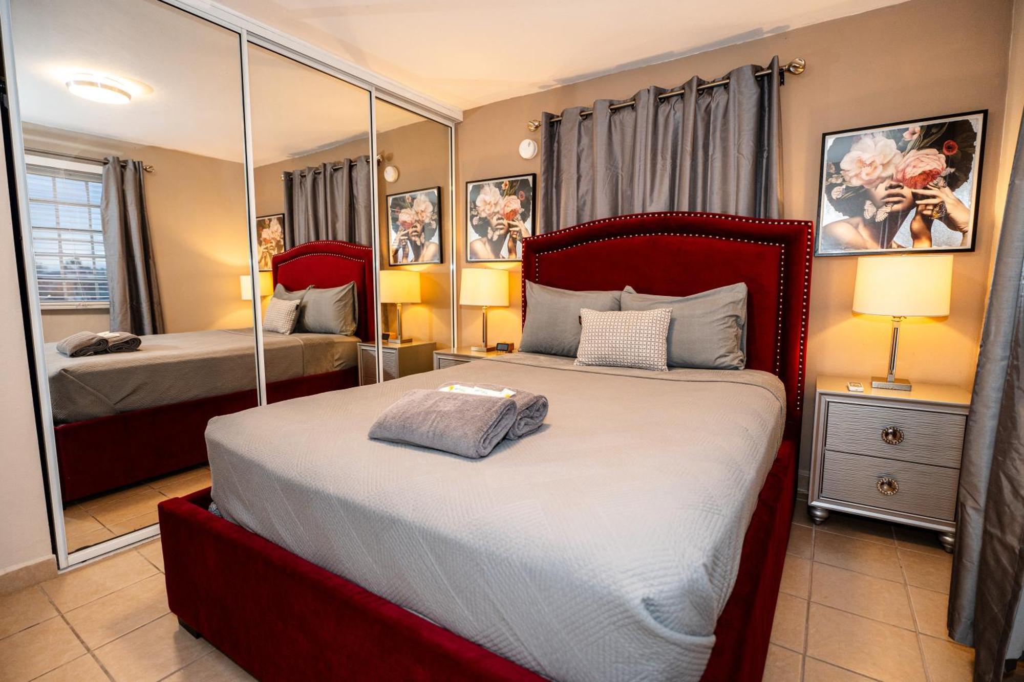 Luxury Retreat With Private Jacuzzi And Mountain Views Free Parking Apartment Понсе Екстериор снимка
